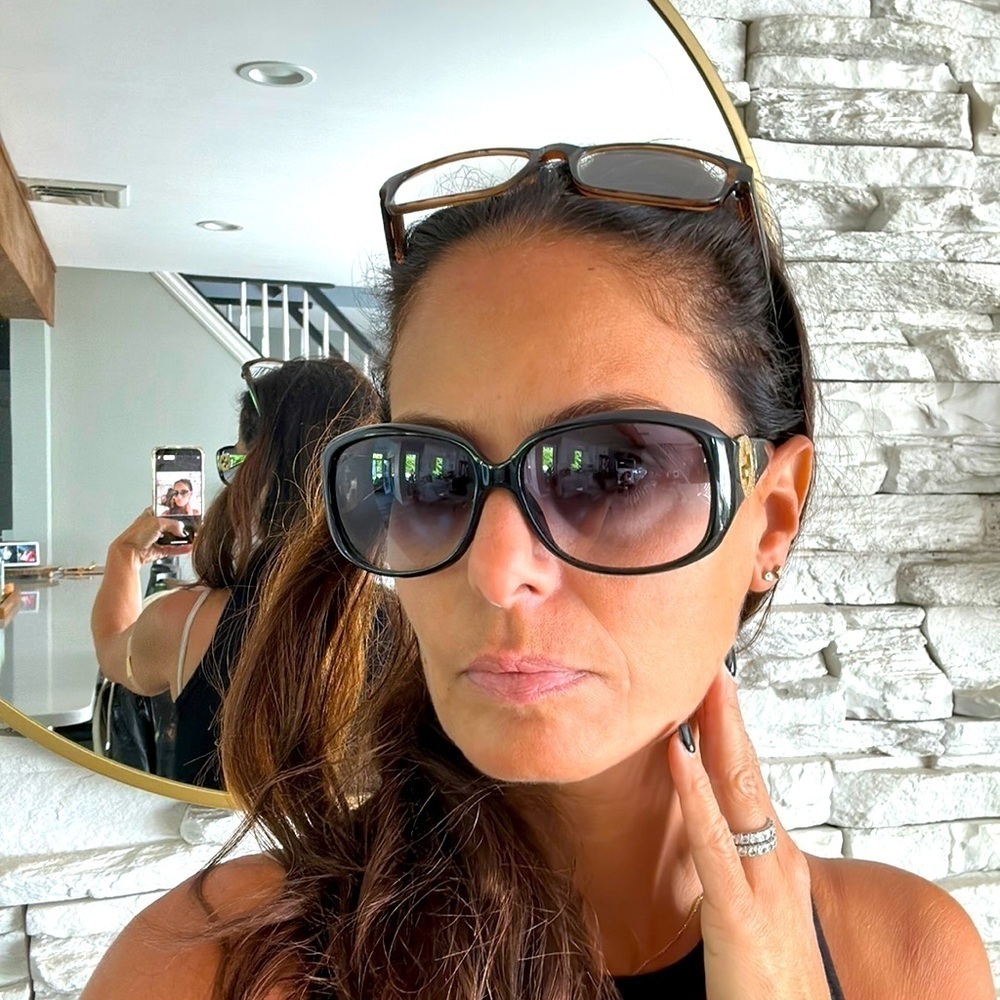 Gucci black sunglasses with crystals GG at the sides